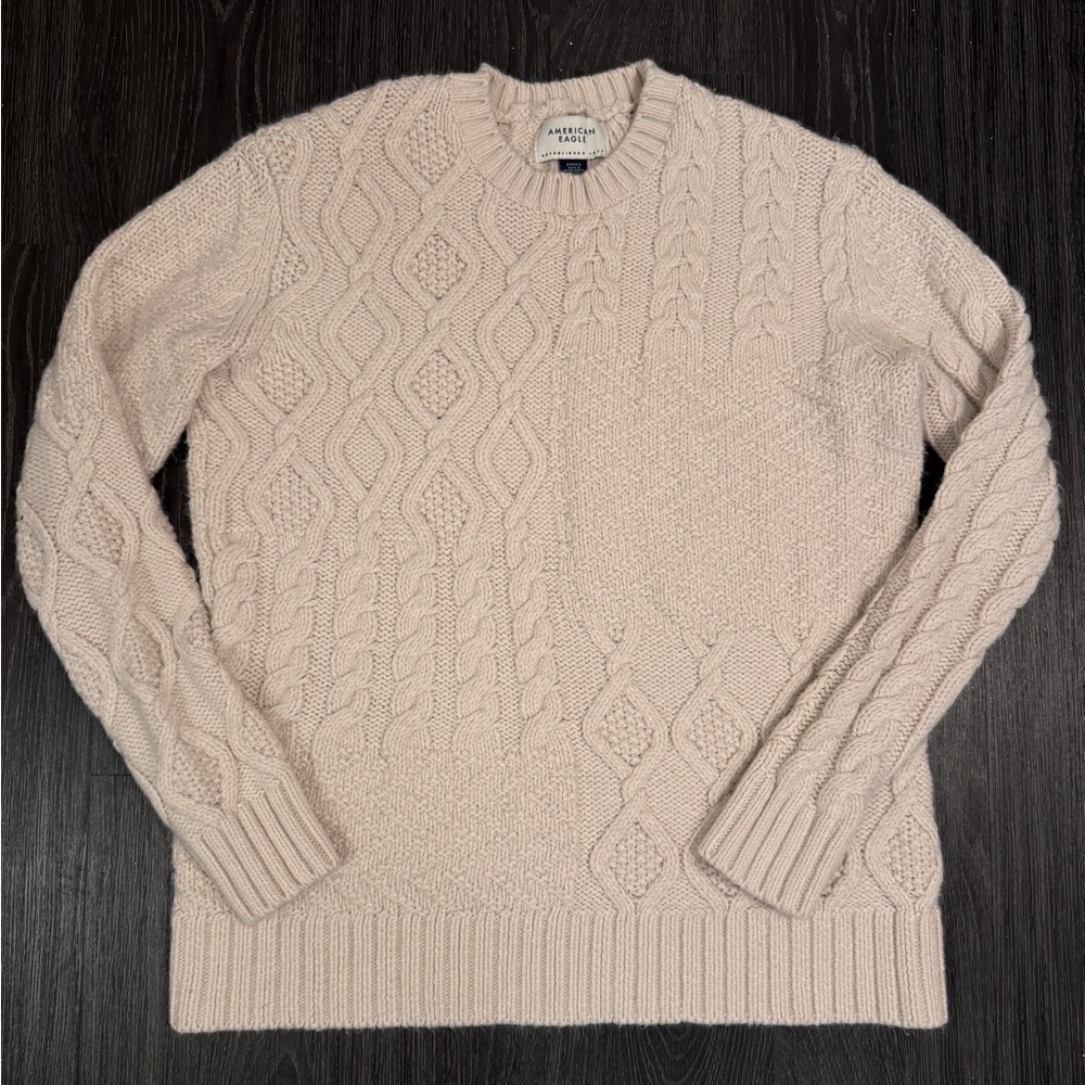 American Eagle Light Cream
White Casual Long Sleeve Sweater